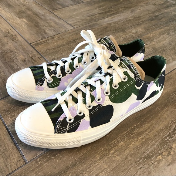 Converse Other - Converse Men’s Sneakers Size 9.5